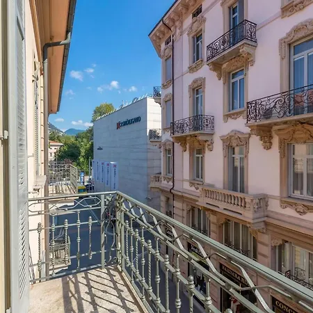 Heart Of With Balcony - Happy Апартаменти