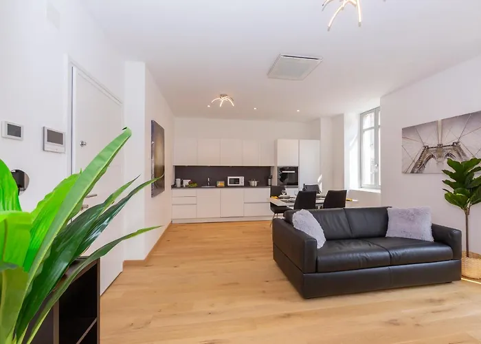 Heart Of - Happy Apartman